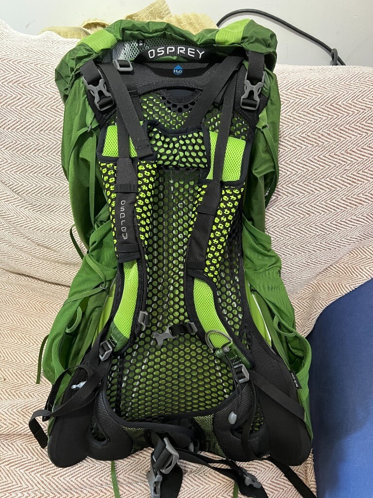 Osprey Exos 48 Backpack in Green 